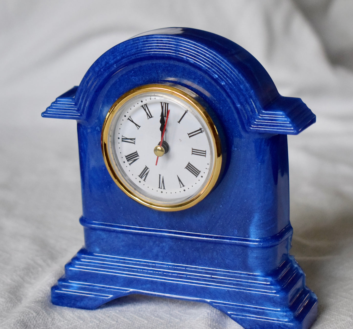 Small resin Mantle or Desktop Clocks