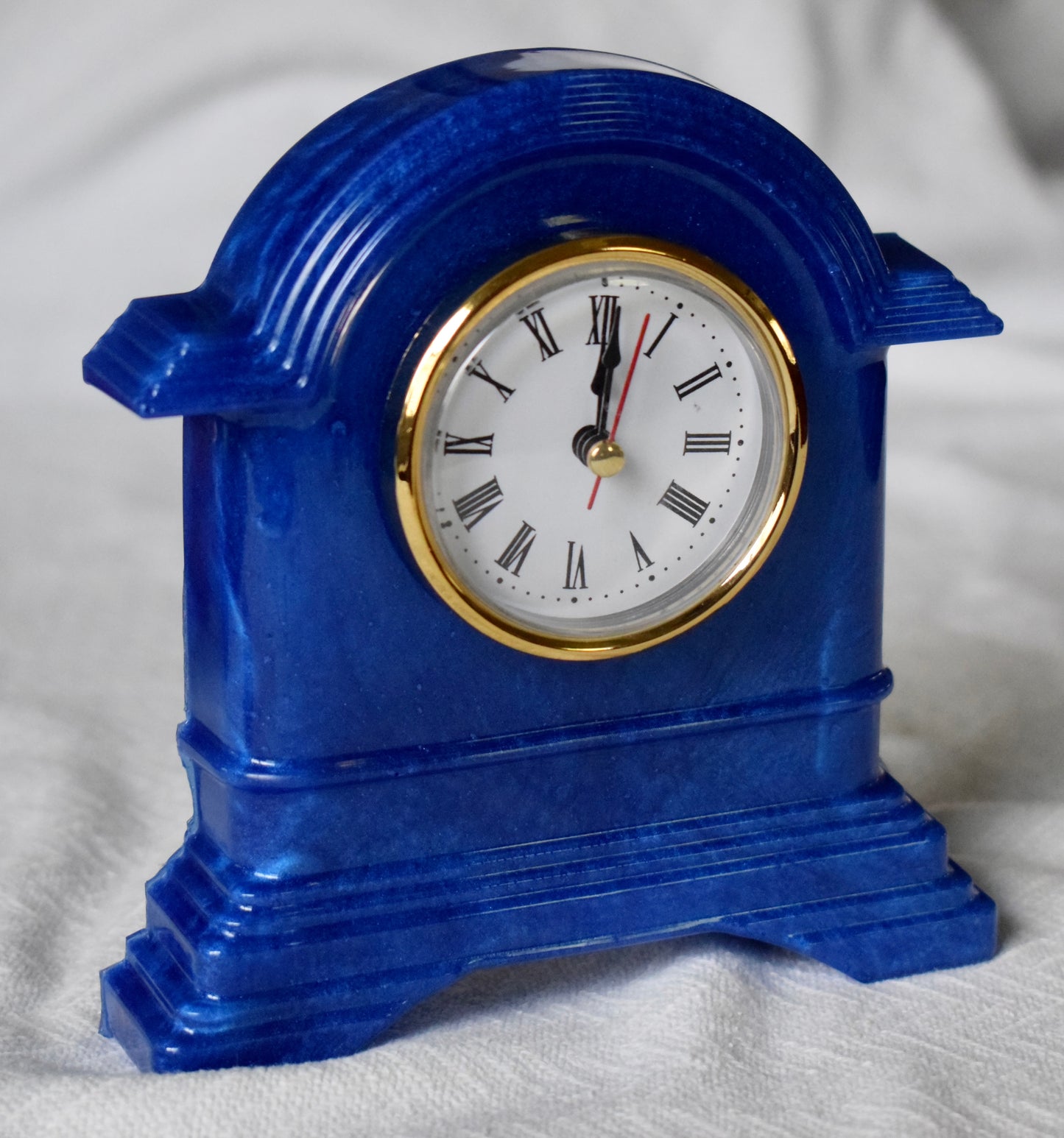 Small resin Mantle or Desktop Clocks